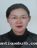 说明:小孩在微笑 描述已自动生成